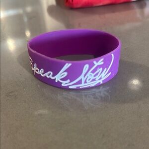 Taylor swift speak now tour bracelet